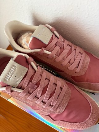 Skechers Rosa T39