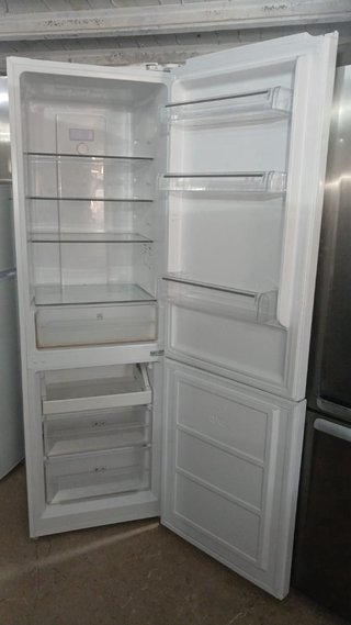 Nevera Blanca WINIA