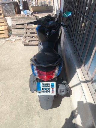 Yamaha NMAX 125 Scooter Azul/Negro