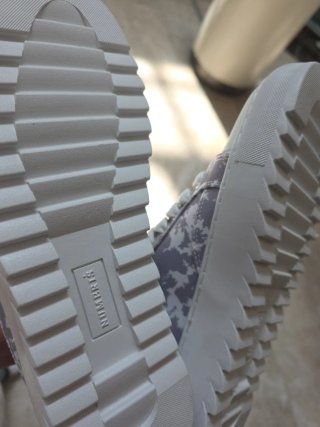Zapatillas Numeris gris y blanco