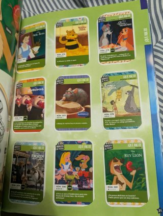 Álbum Momentos de Película Disney Carrefour.