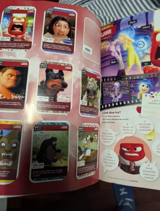Álbum Momentos de Película Disney Carrefour.