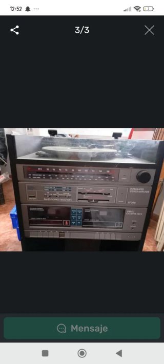Equipo de sonido con tocadiscos y radio