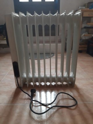 REGALO Radiador de aceite eléctrico blanco
