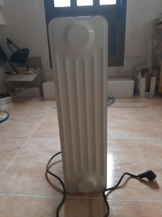 REGALO Radiador de aceite eléctrico blanco