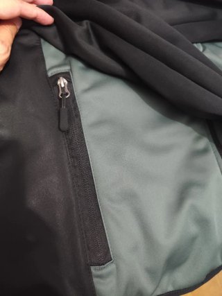Cazadora entretiempo negra y gris