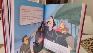 Libro Historias de Princesas de Disney