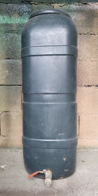 Depósito de agua 100L con grifo