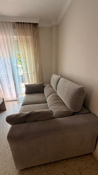 Sofá 2 plazas beige tela con chaiselongue