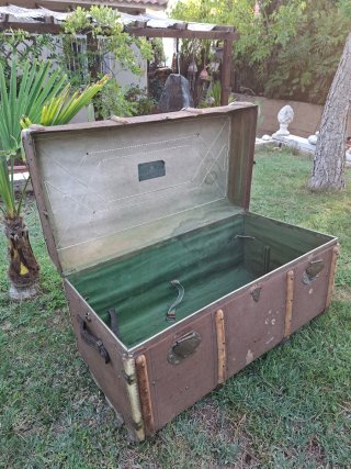 Baúl equipaje antiguo