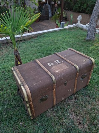 Baúl equipaje antiguo