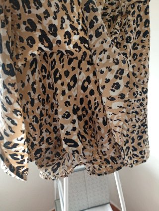 Falda pantalón Stradivarius animal print Talla M
