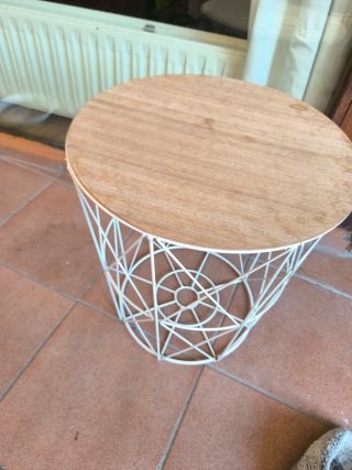 Mesa auxiliar madera
