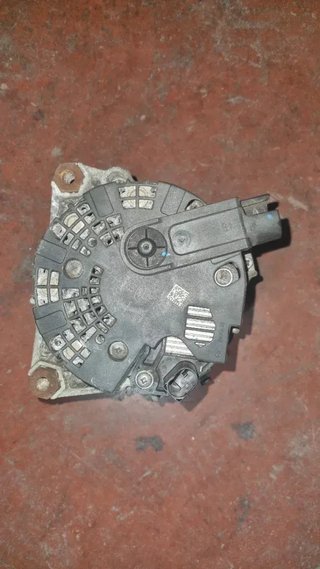Alternador Range Rover Evoque 2.0d 204dtd 2015