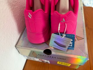 Zapatillas Skechers Fucsia Talla 37 Nuevas