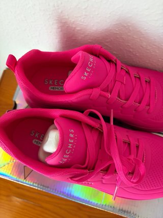 Zapatillas Skechers Fucsia Talla 37 Nuevas