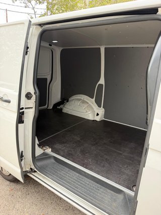 Volkswagen Transporter 2023
