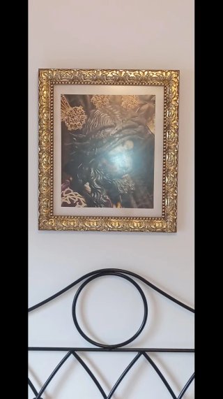 Cuadro decorativo dorado