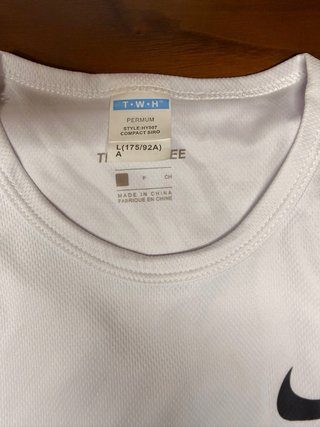 Conjunto Nike: Calções e T-shirt