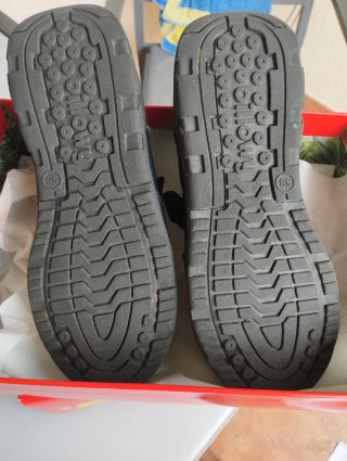 Zapatos azules Billowy con velcro