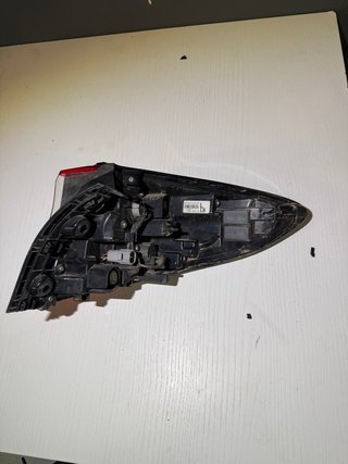Luz trasera Toyota C-HR I 81560F4010