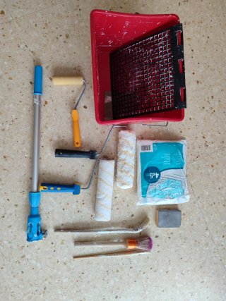 Kit de pintura con rodillos y cubeta