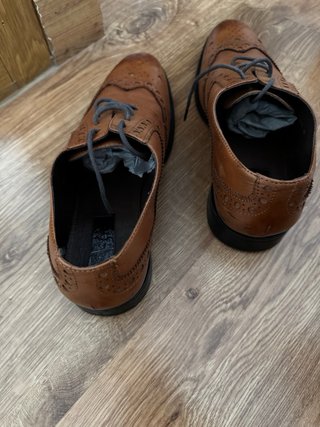 Zapatos Guy Laroche T40 Negros y Camel