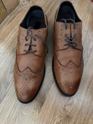 Zapatos Guy Laroche T40 Negros y Camel