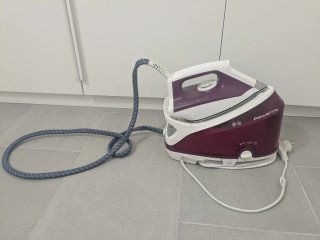Ferro da stiro Rowenta Compact Steam
