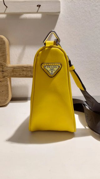 Borsa a forma Triangolare Gialla