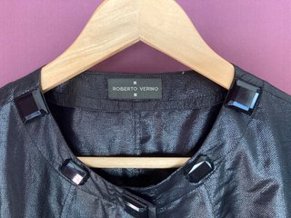 Blusa Roberto Verino Negra Manga Corta