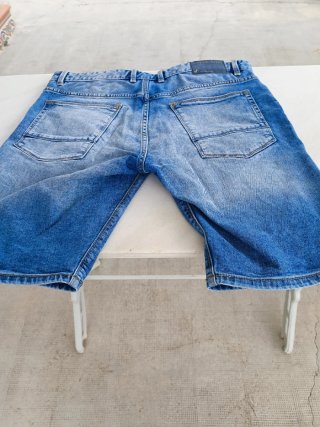 Bermudas vaqueras Cortefiel Talla 46