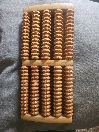 Masajeador de pies de madera