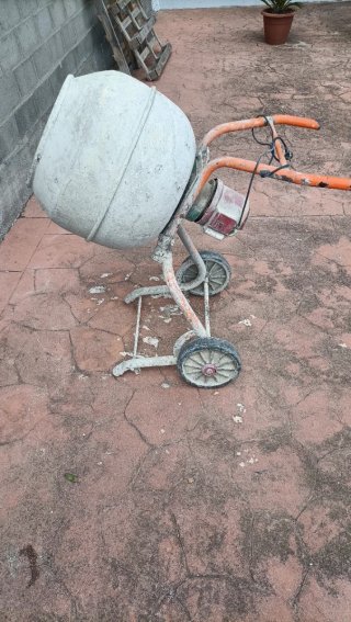 Hormigonera Eléctrica Portátil