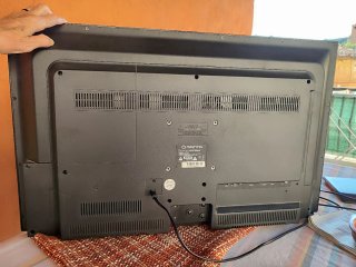 Televisor plano Manta 31" Negro