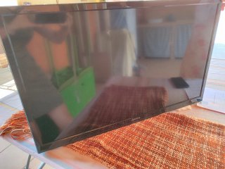Televisor plano Manta 31" Negro