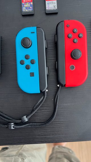 Nintendo Switch + Accesorios Sonic