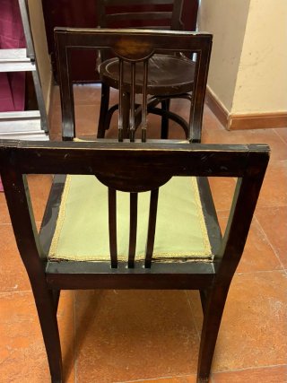 Descalzadora antigua de madera y tela