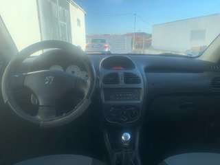 Peugeot 206  1.4 75 cv