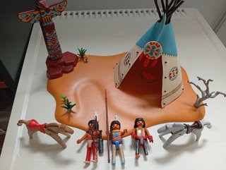 Playmobil Tipi Indio con Figuras