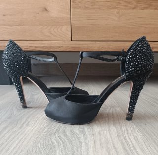 Zapatos de tacón negros Luciano Barachini