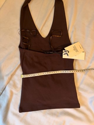 Top halter Gina Tricot marrón chocolate XS