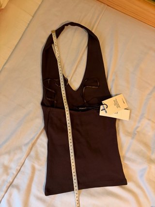 Top halter Gina Tricot marrón chocolate XS