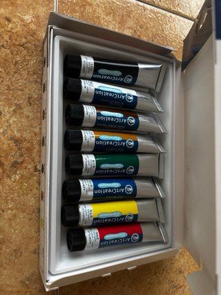 Set de pintura acrílica y carboncillo