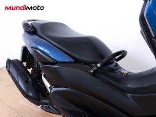 YAMAHA NMAX