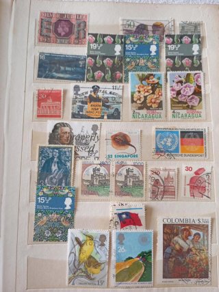 Lote >500 sellos: Asia, África, Europa y Argentina
