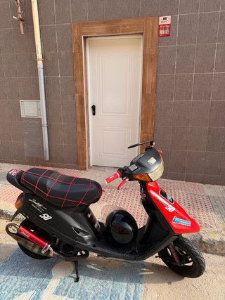 Yamaha Jog R 1998 Negra y Roja