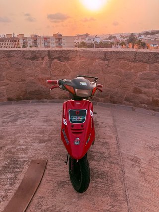 Yamaha Jog R 1998 Negra y Roja