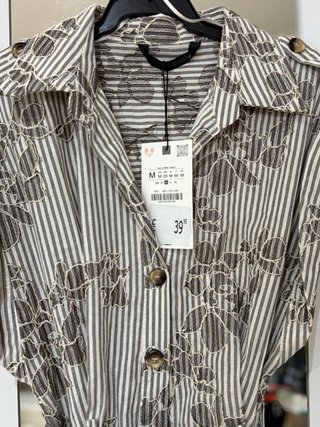 Vestido Zara Rayas y Flores Talla M