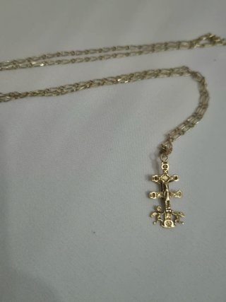 Cadena y Cruz Oro 18k